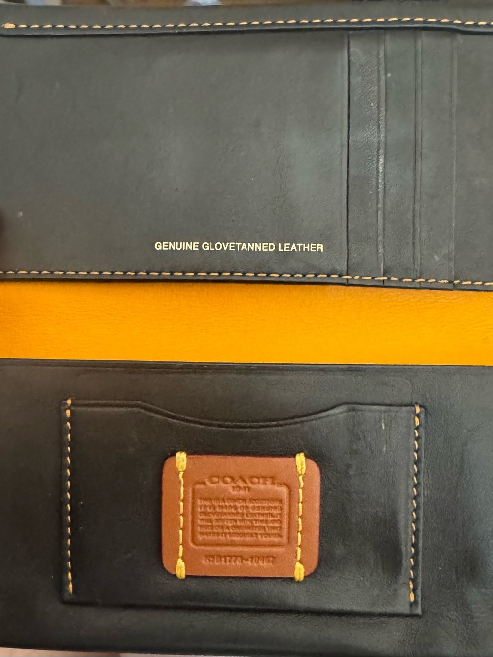 COACH 1941 NASA SPACE EMBOSSED PHONE WALLET 10467 - Picture 2 of 2